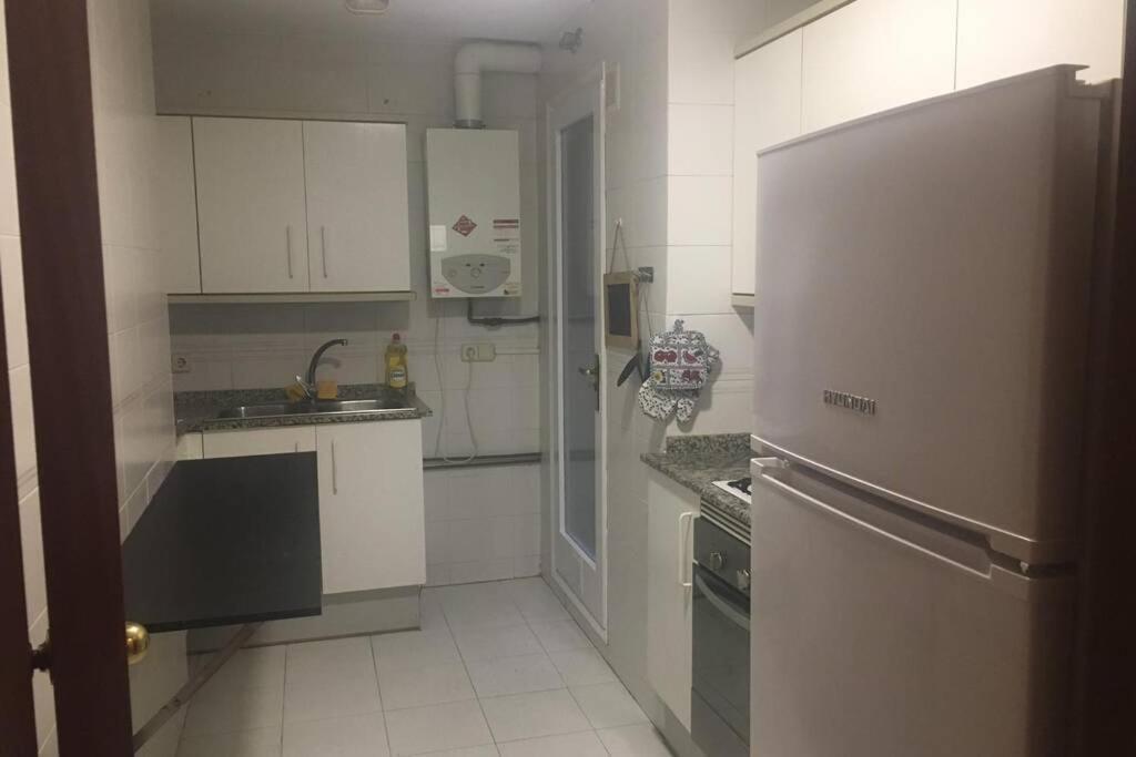 Comode Apartament Al Bell Mig De Херона Екстериор снимка